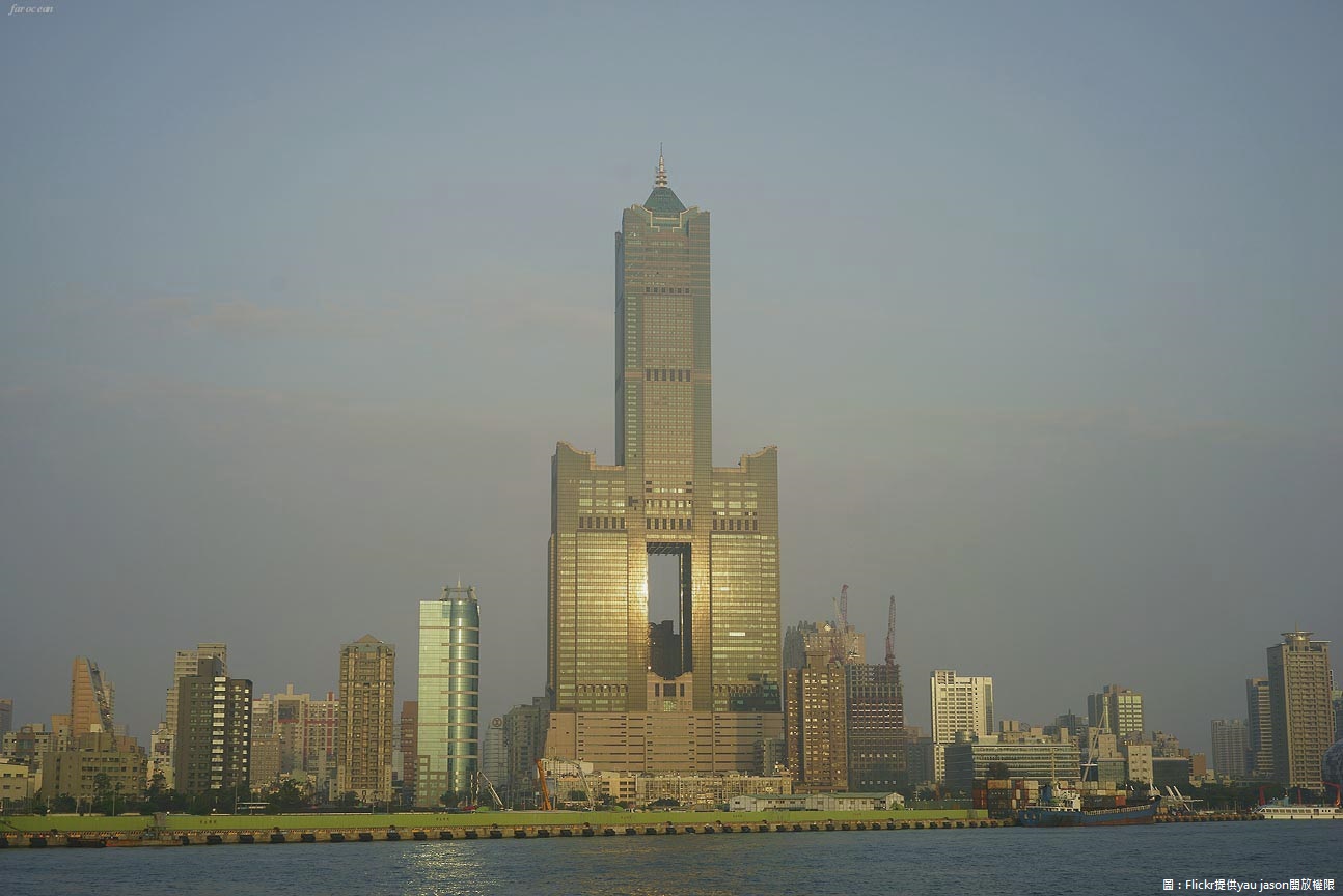 高屏地區的空氣品質恐怕將持續紅燈警戒到明天。 高屏地區的空氣品質恐怕將持續紅燈警戒到明天。
