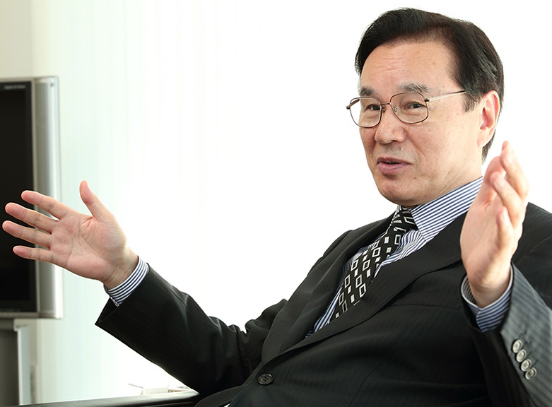 外交官出身的谷內正太郎算是至今主管國際事務,他在第1次安倍内閣時還安排了安倍首相再首次外遊時閃電訪問中國。 圖:翻攝日網nippon 外交官出身的谷內正太郎算是至今主管國際事務,他在第1次安倍内閣時還安排了安倍首相再首次外遊時閃電訪問中國。 圖:翻攝日網nippon