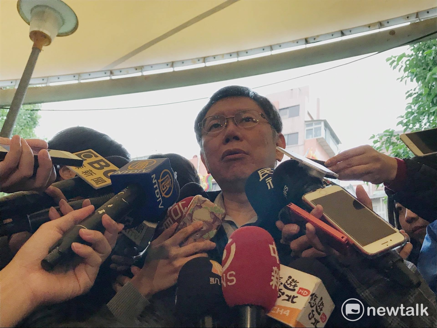 台北市長柯文哲今(7)日出席「2017台北COOL耶誕,限量版胡桃熊」活動。 台北市長柯文哲今(7)日出席「2017台北COOL耶誕,限量版胡桃熊」活動。