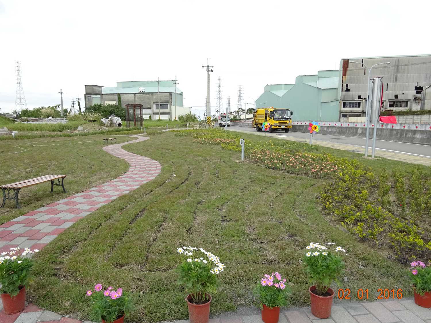 做為空品淨化區的這些城市綠地,成為市民朋友假日休閒的好去處。 做為空品淨化區的這些城市綠地,成為市民朋友假日休閒的好去處。