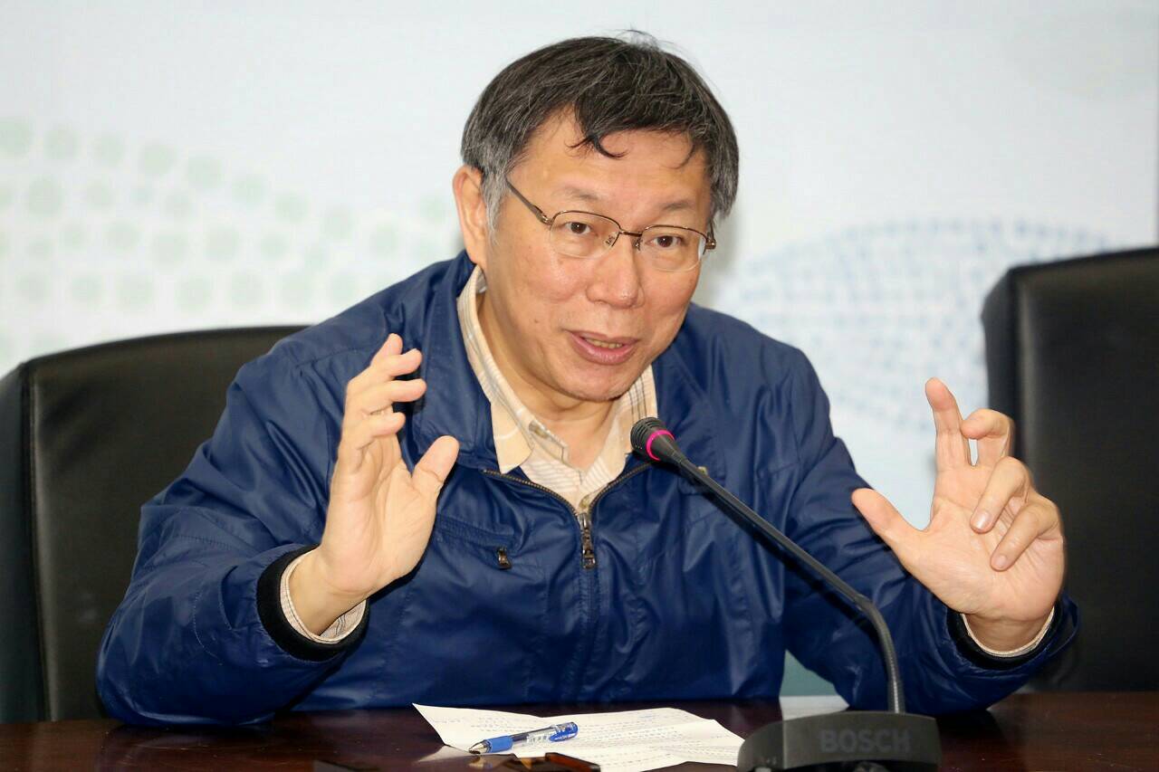 頻被媒體追問選舉議題,台北市長柯文哲今(11)日直言,「台灣的政治只剩下選舉,選舉只剩下那一天,整年度好像都不做正事,都在討論那個。」 頻被媒體追問選舉議題,台北市長柯文哲今(11)日直言,「台灣的政治只剩下選舉,選舉只剩下那一天,整年度好像都不做正事,都在討論那個。」