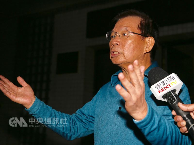 高雄地檢署11日以證人身分傳喚前行政院秘書長簡太郎,釐清慶富造船公司承造獵雷艦案相關疑點。 高雄地檢署11日以證人身分傳喚前行政院秘書長簡太郎,釐清慶富造船公司承造獵雷艦案相關疑點。