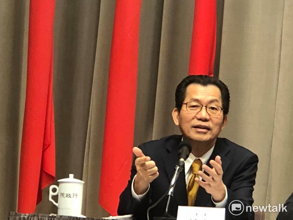 行政院會今(14)天通過《空氣污染防制法》修正草案。圖為環保署長李應元。 行政院會今(14)天通過《空氣污染防制法》修正草案。圖為環保署長李應元。