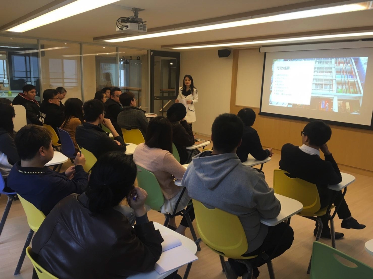青年事務局局長陳家濬(右3)表示「安東青創是一個開始。」 青年事務局局長陳家濬(右3)表示「安東青創是一個開始。」