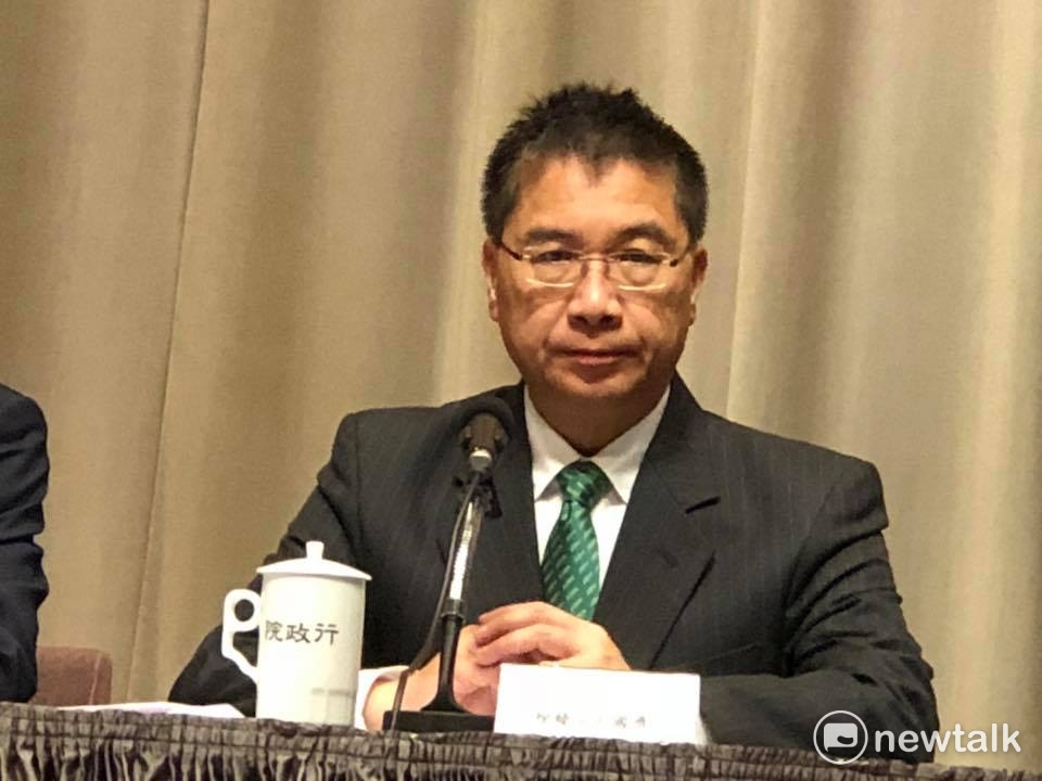 行政院發言人徐國勇今(18)日表示,政府深刻感受到民眾對於空氣品質改善的殷切期盼,正積極加速推動各項空污改善工作。 行政院發言人徐國勇今(18)日表示,政府深刻感受到民眾對於空氣品質改善的殷切期盼,正積極加速推動各項空污改善工作。