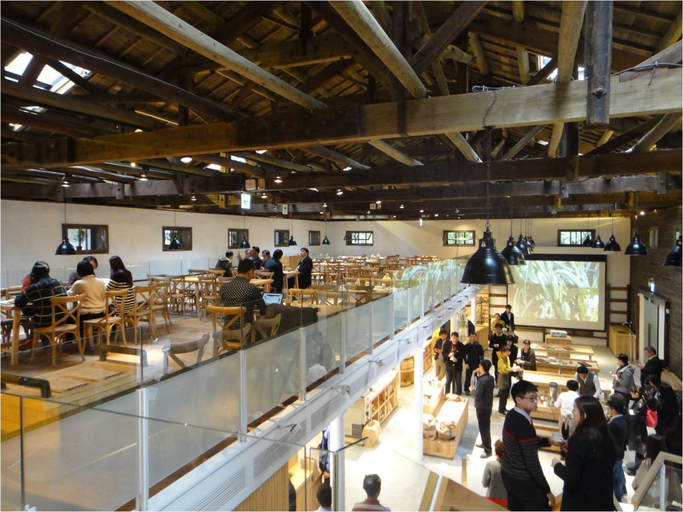歷史建物1號糧倉修復後,已成為兼具人文風格的餐廳。 圖:台北市文化局/提供 歷史建物1號糧倉修復後,已成為兼具人文風格的餐廳。 圖:台北市文化局/提供