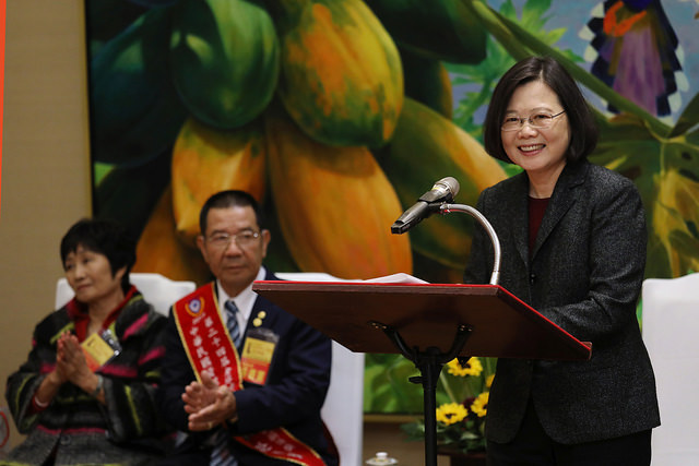 蔡英文總統今(5)日接見「第24屆全球中華文化藝術薪傳獎」得獎人。 蔡英文總統今(5)日接見「第24屆全球中華文化藝術薪傳獎」得獎人。