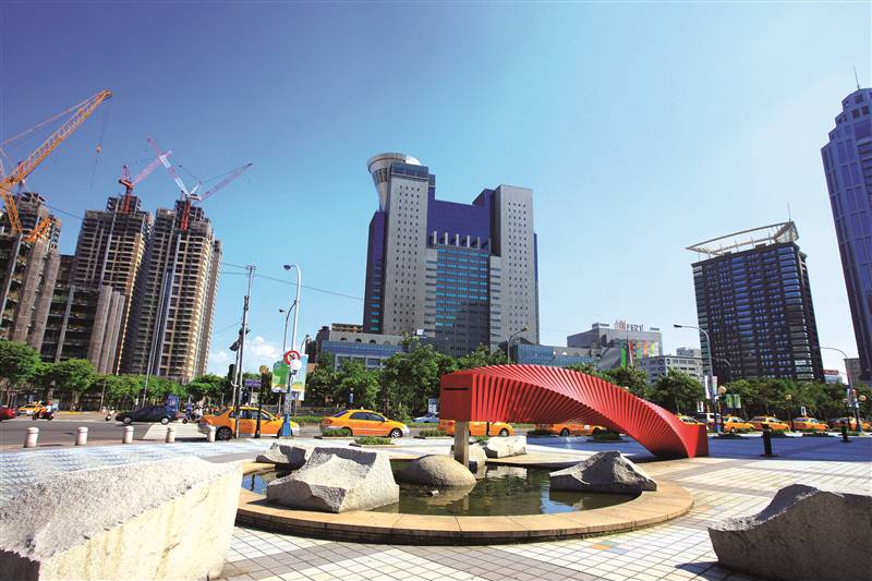 新北空污減量績效優良,北台灣唯一榮獲中央800萬元獎勵。 新北空污減量績效優良,北台灣唯一榮獲中央800萬元獎勵。
