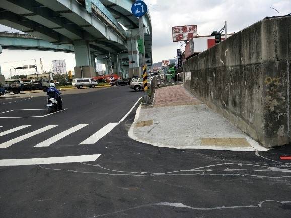 新北市新五路靠叉路口施工後。 圖:新北市政府/提供 新北市新五路靠叉路口施工後。 圖:新北市政府/提供