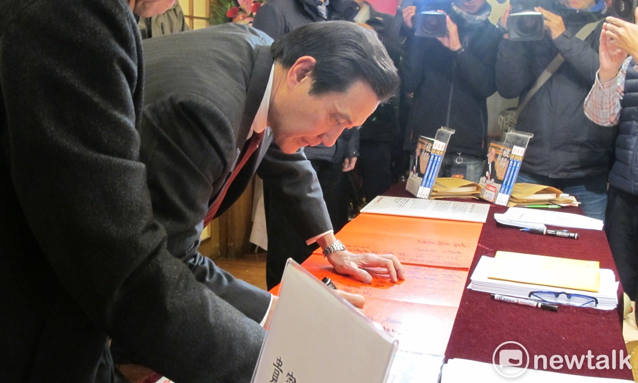 前總統馬英九12日出席「破局」新書發表會。 前總統馬英九12日出席「破局」新書發表會。