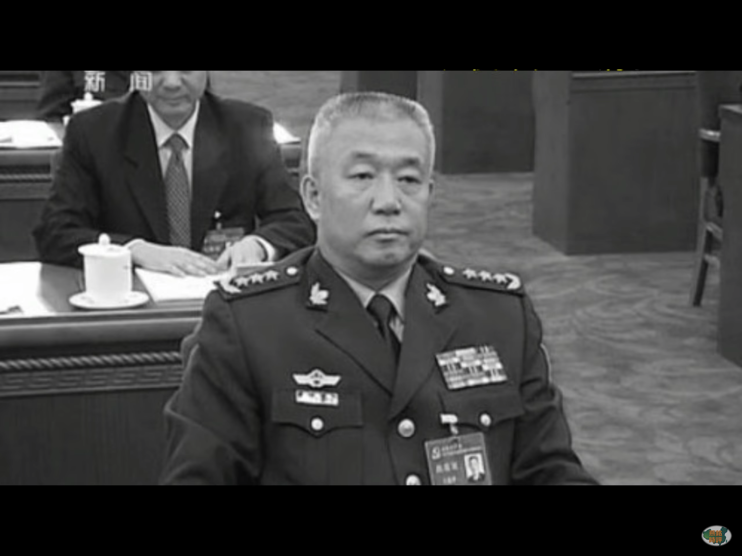 習近平授旗後致訓辭說,黨中央和中央軍委決定對武警部隊實行集中統一領導,「武警在維護政治安全特別是政權安全、制度安全中有重要作用,要堅決聽黨指揮」,全面貫徹總體國家安全觀,加快融入全軍聯合作戰體系,按照「多能一體、有效維穩」的戰略要求練兵備戰。 習近平授旗後致訓辭說,黨中央和中央軍委決定對武警部隊實行集中統一領導,「武警在維護政治安全特別是政權安全、制度安全中有重要作用,要堅決聽黨指揮」,全面貫徹總體國家安全觀,加快融入全軍聯合作戰體系,按照「多能一體、有效維穩」的戰略要求練兵備戰。