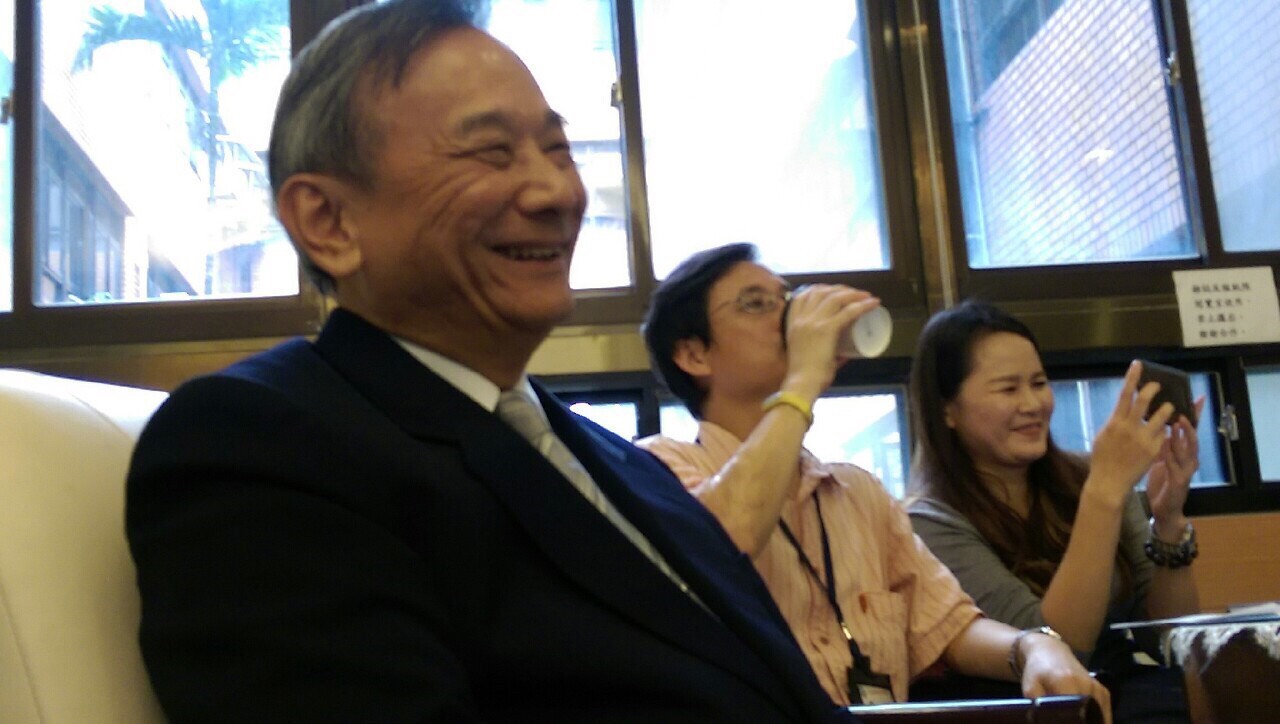 法務部政次陳明堂呼籲,全民應避免與陳世憲及其遭制裁的公司有何金融或商業往來,以免構成資恐犯行。 法務部政次陳明堂呼籲,全民應避免與陳世憲及其遭制裁的公司有何金融或商業往來,以免構成資恐犯行。