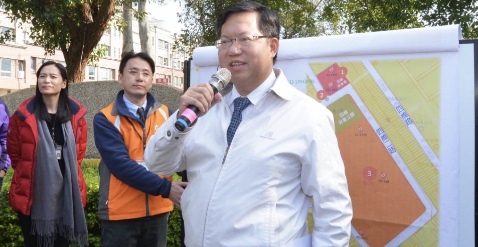桃園市長鄭文燦今(12)日會勘桃園社會住宅儲備基地—金門新村,楊梅第一個社會住宅,確定落腳位於桃園市楊梅區的金門新村。 桃園市長鄭文燦今(12)日會勘桃園社會住宅儲備基地—金門新村,楊梅第一個社會住宅,確定落腳位於桃園市楊梅區的金門新村。