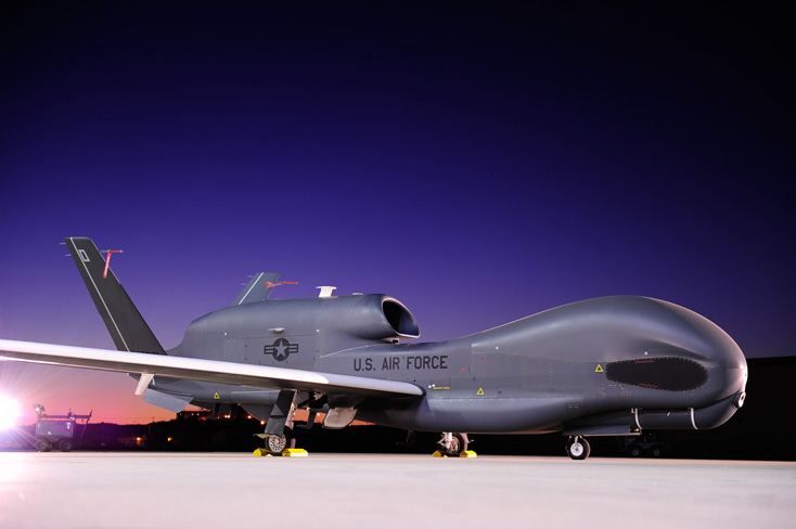 美國高空遠程無人偵察機「全球鷹」(Global Hawk)英姿。 美國高空遠程無人偵察機「全球鷹」(Global Hawk)英姿。