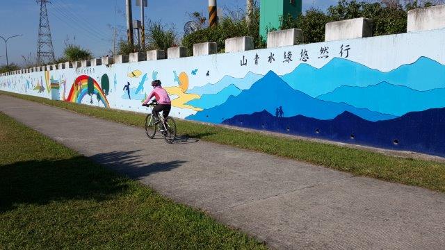 道沿線不但可以欣賞美麗的山水風光,也可以呼吸新鮮的空氣。 圖:新北市政府/提供 道沿線不但可以欣賞美麗的山水風光,也可以呼吸新鮮的空氣。 圖:新北市政府/提供