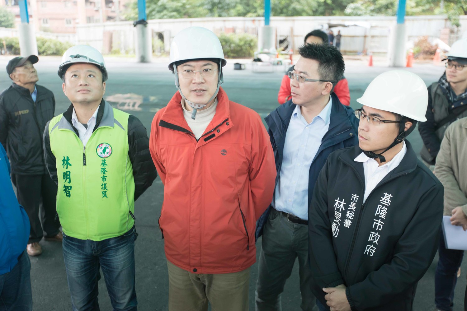 基隆市長林右昌(左2)今到場視察。 圖:基隆市政府 / 提供 基隆市長林右昌(左2)今到場視察。 圖:基隆市政府 / 提供