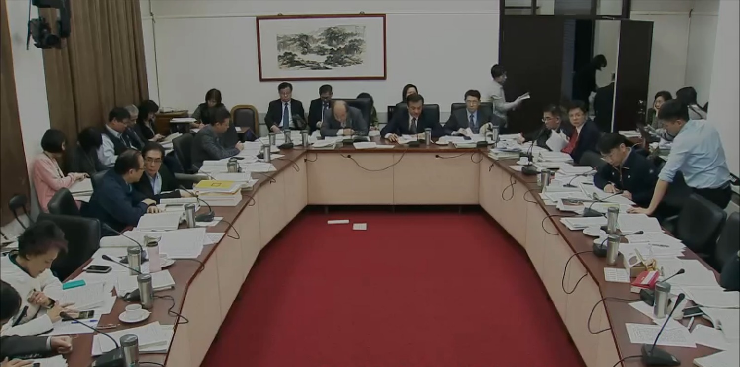 立法院朝野黨團今(22)天下午開始處理內政部預算。 圖:翻拍自立法院直播 立法院朝野黨團今(22)天下午開始處理內政部預算。 圖:翻拍自立法院直播