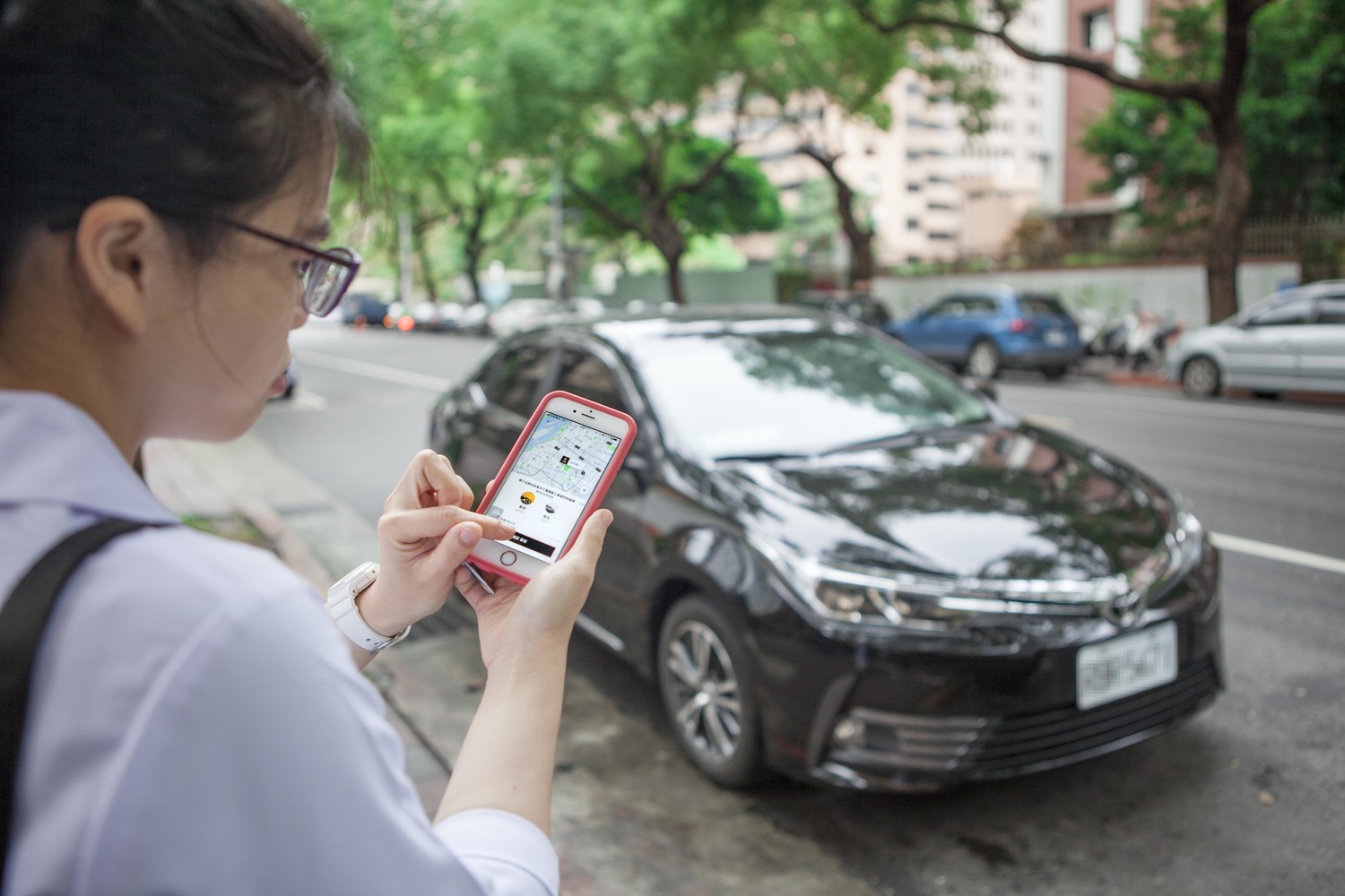 柯文哲日前在美國宣稱支持Uber,引發計程車產業發展聯盟不滿。 圖:新頭殼資料庫/提供 柯文哲日前在美國宣稱支持Uber,引發計程車產業發展聯盟不滿。 圖:新頭殼資料庫/提供