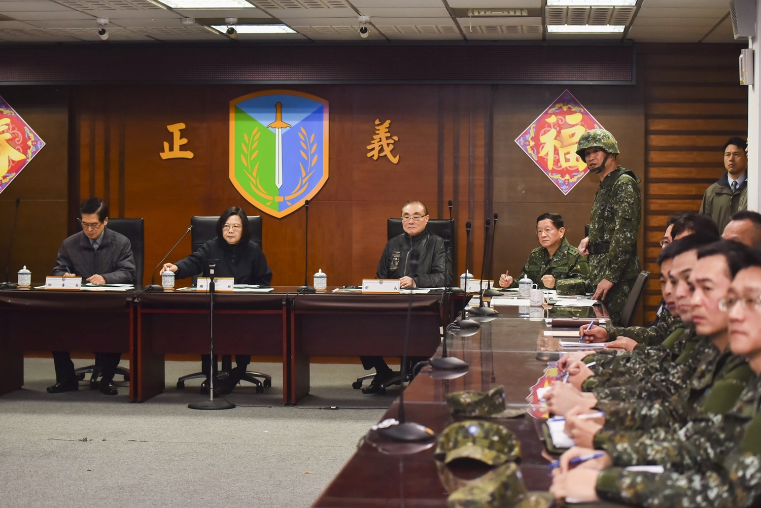 總統蔡英文7日前往花蓮視察地震災情。 圖:總統府提供 總統蔡英文7日前往花蓮視察地震災情。 圖:總統府提供