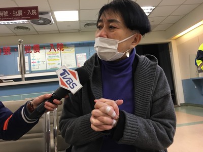 花蓮雲門翠堤大樓因強震嚴重傾斜,幸運獲救的日籍大 久保淑珉7日說,家中菲律賓籍看護工美樂蒂( Melody)仍然失聯。她形容美樂蒂就像個小天使,現在 卻音訊全無,盼能早日傳出好消息。 圖:中央社 花蓮雲門翠堤大樓因強震嚴重傾斜,幸運獲救的日籍大 久保淑珉7日說,家中菲律賓籍看護工美樂蒂( Melody)仍然失聯。她形容美樂蒂就像個小天使,現在 卻音訊全無,盼能早日傳出好消息。 圖:中央社