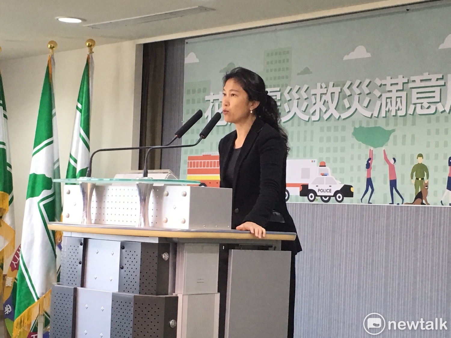 民進黨發言人Kolas Yotaka(谷辣斯・尤達卡)表示,過去民進黨的確在花蓮等東部地區支持度相對弱勢,但從災後民調發現,在基隆、宜蘭、花蓮、台東、澎湖等地,在各分區中滿意度高達80.6%。 民進黨發言人Kolas Yotaka(谷辣斯・尤達卡)表示,過去民進黨的確在花蓮等東部地區支持度相對弱勢,但從災後民調發現,在基隆、宜蘭、花蓮、台東、澎湖等地,在各分區中滿意度高達80.6%。