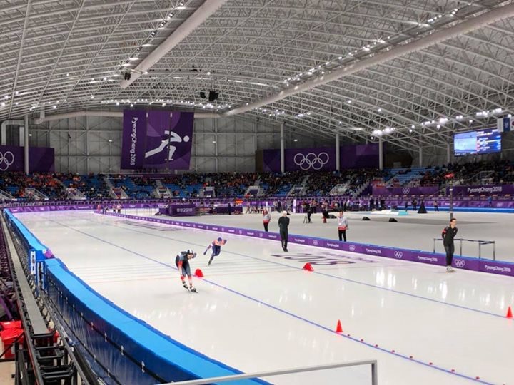 2018平昌冬奧,台灣滑冰選手黃郁婷及戴瑋麟選手的比賽實況。 2018平昌冬奧,台灣滑冰選手黃郁婷及戴瑋麟選手的比賽實況。