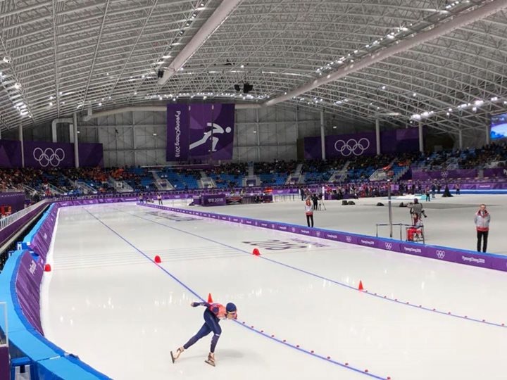 2018平昌冬奧,台灣滑冰選手黃郁婷及戴瑋麟選手的比賽實況。 2018平昌冬奧,台灣滑冰選手黃郁婷及戴瑋麟選手的比賽實況。