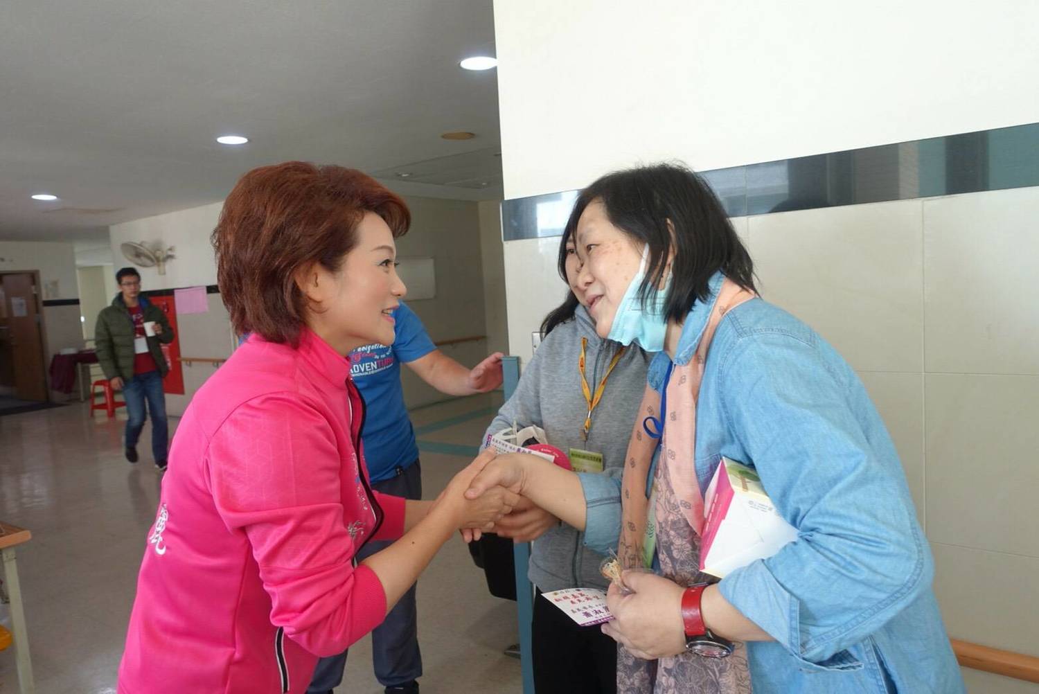 蕭淑麗問候嘉義市民。 圖 : 蕭淑麗/提供 蕭淑麗問候嘉義市民。 圖 : 蕭淑麗/提供