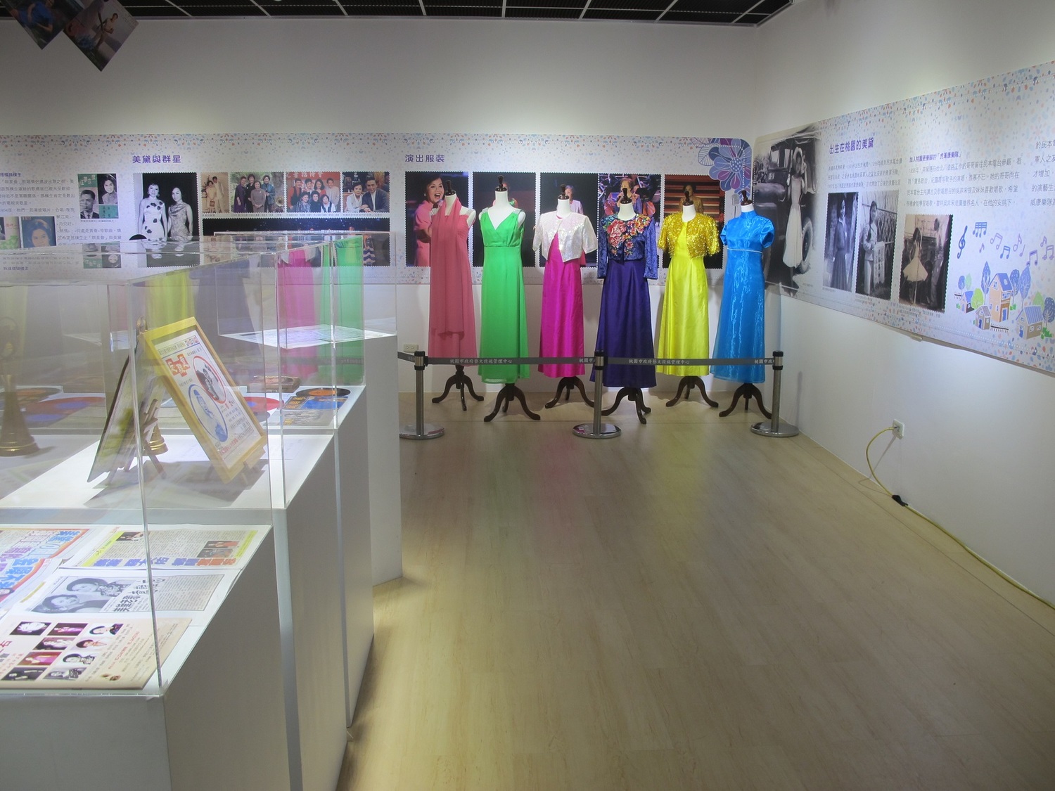 「意難忘-美黛歌唱故事特展」在桃園光影文化館展出美黛歌唱生涯相關資料 圖:桃園市政府/提供 「意難忘-美黛歌唱故事特展」在桃園光影文化館展出美黛歌唱生涯相關資料 圖:桃園市政府/提供