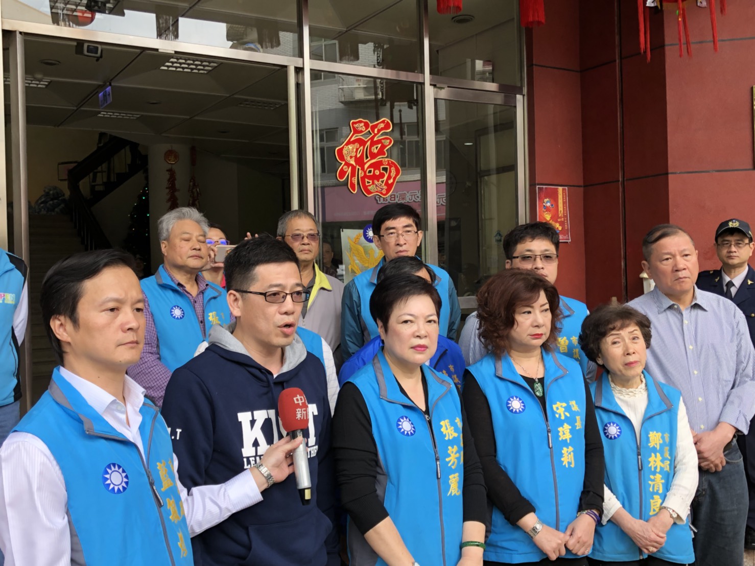 國民黨基隆市議會黨團。 圖:謝立功辦公室 / 提供 國民黨基隆市議會黨團。 圖:謝立功辦公室 / 提供