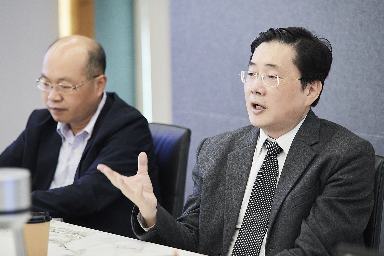 國立東華大學校長 趙涵捷表示,東華致力讓學子在未來競爭激烈的IT產業可以事先具備實作的能力,並讓東華成為人才基地,希望借助微軟的資源與協助,將AI導入到各院、科系的課程內,帶動東部大專院校的人才發展與培育。 圖:台灣微軟/提供 國立東華大學校長 趙涵捷表示,東華致力讓學子在未來競爭激烈的IT產業可以事先具備實作的能力,並讓東華成為人才基地,希望借助微軟的資源與協助,將AI導入到各院、科系的課程內,帶動東部大專院校的人才發展與培育。 圖:台灣微軟/提供