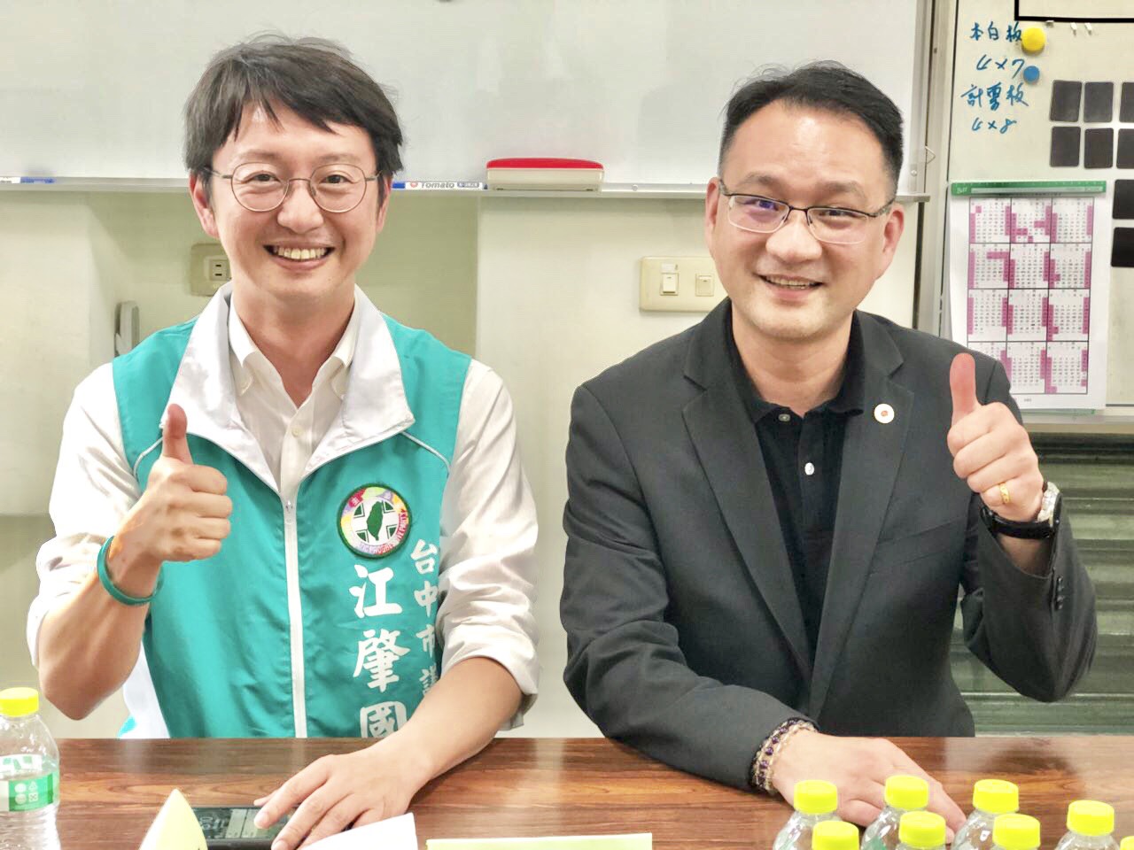 江肇國由阮昭雄陪同辦妥提名登記。 圖 : 江肇國服務處/提供 江肇國由阮昭雄陪同辦妥提名登記。 圖 : 江肇國服務處/提供