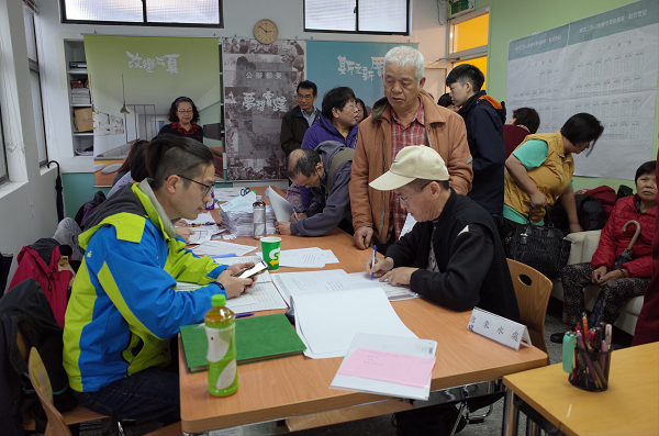 道管行動服務站受理情形。 圖:台北市政府新工處/提供 道管行動服務站受理情形。 圖:台北市政府新工處/提供