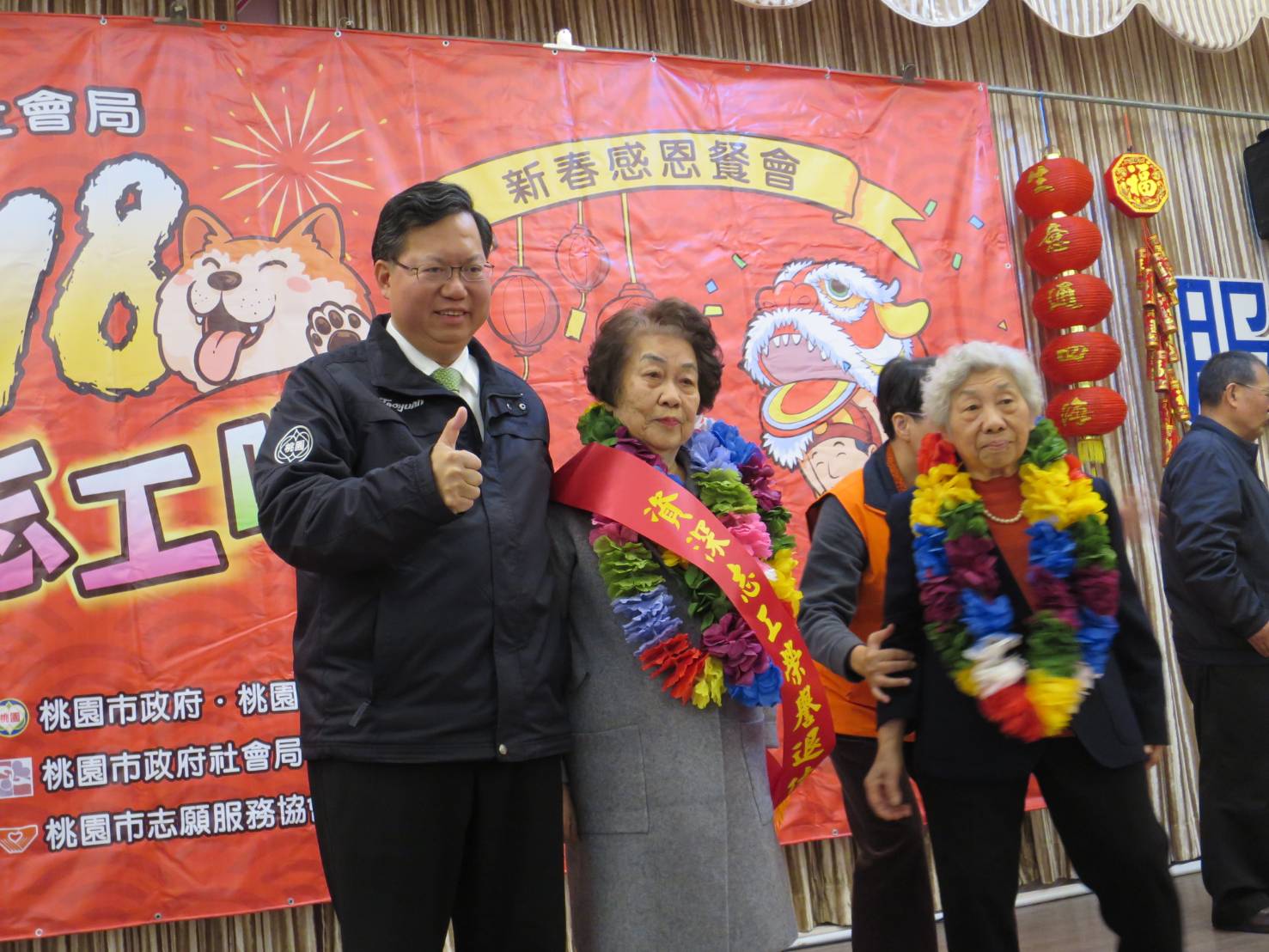桃園市社會局頒發榮譽退休志工,服務29年高齡90歲,古玉英 圖:桃園市政府/提供 桃園市社會局頒發榮譽退休志工,服務29年高齡90歲,古玉英 圖:桃園市政府/提供