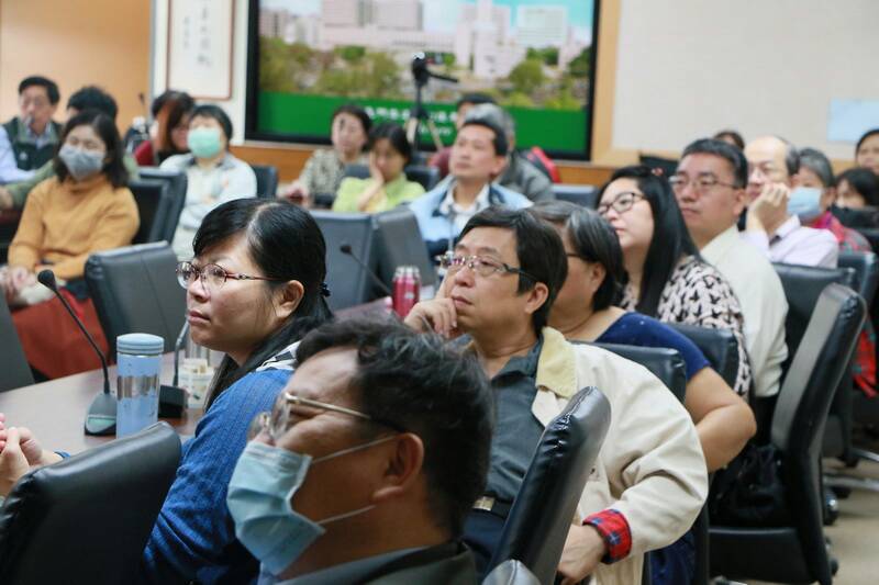 成功大學老年學研究所跨領域學分學程「老化與生活」舉辦成果發表會,回顧開課3年的成效。 黃博郎攝 成功大學老年學研究所跨領域學分學程「老化與生活」舉辦成果發表會,回顧開課3年的成效。 黃博郎攝