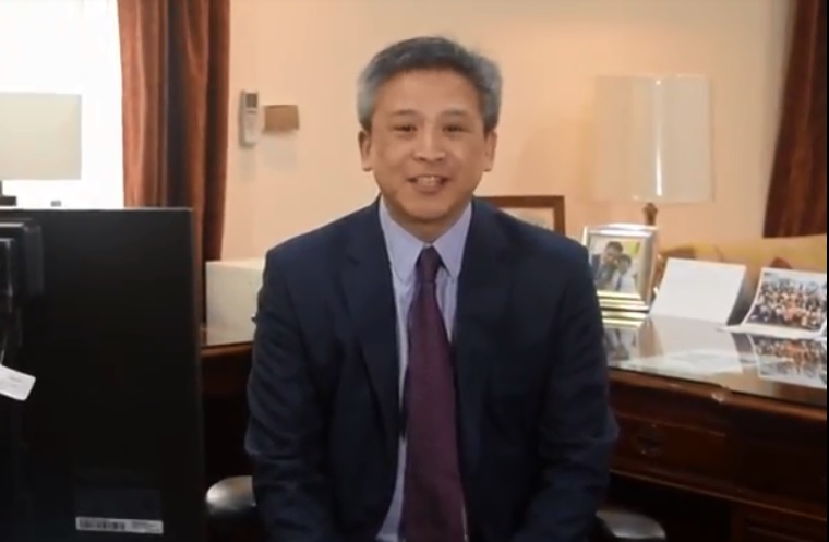 AIT處長梅健華在臉書透過影片親自宣布AIT即將搬遷到內湖新館。 圖:翻攝自AIT臉書影片 AIT處長梅健華在臉書透過影片親自宣布AIT即將搬遷到內湖新館。 圖:翻攝自AIT臉書影片
