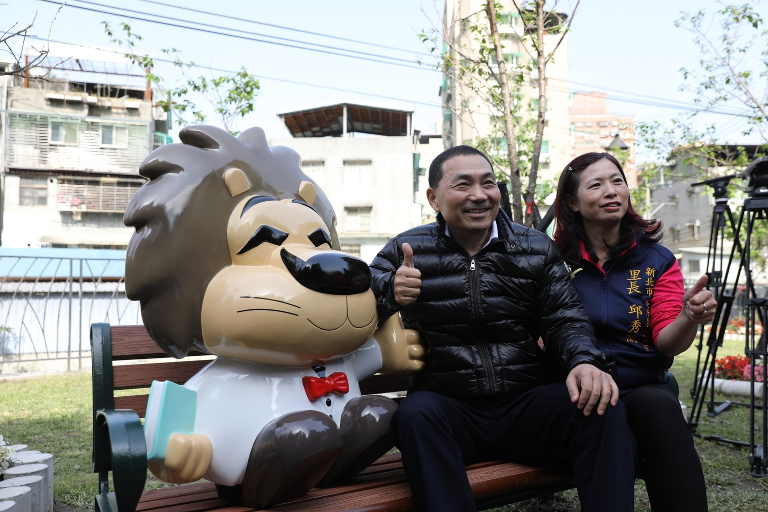 針對吳秉叡的邀戰,侯友宜說,等吳秉叡代表民進黨參選新北市長再說。 針對吳秉叡的邀戰,侯友宜說,等吳秉叡代表民進黨參選新北市長再說。