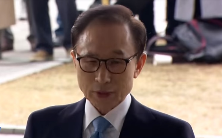 韓聯社報導,若罪名全部成立,李明博將面臨終身監禁。 韓聯社報導,若罪名全部成立,李明博將面臨終身監禁。