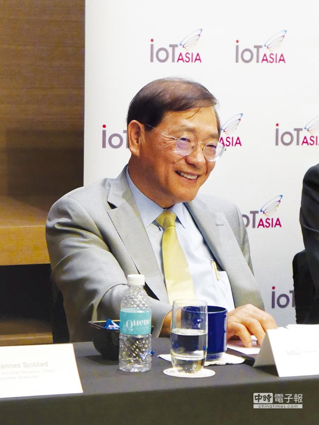 亞洲·矽谷吳聰慶技術長代表台灣參與新加坡2018亞洲物聯網展覽暨會議(IoT Asia 2018)。 圖:台灣經濟研究院/提供 亞洲·矽谷吳聰慶技術長代表台灣參與新加坡2018亞洲物聯網展覽暨會議(IoT Asia 2018)。 圖:台灣經濟研究院/提供