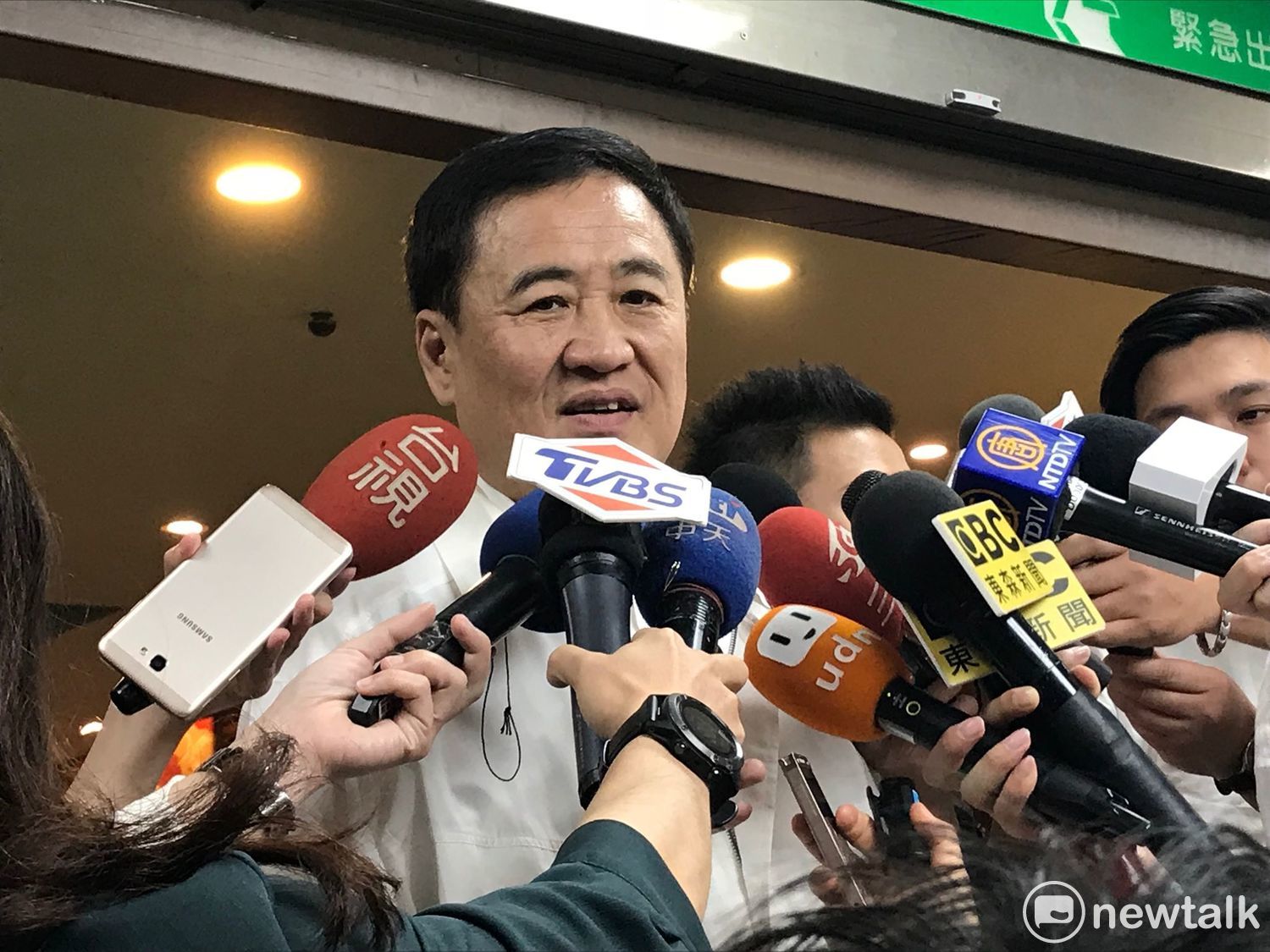 北農董事長、台北市副市長陳景峻表示,這次事件已演變成複雜的政治問題,希望把它單純化,「不要做為政治角力的場所」,但也表明盼這次事件給吳音寧一個警惕。 圖 : 周煊惠 / 攝 北農董事長、台北市副市長陳景峻表示,這次事件已演變成複雜的政治問題,希望把它單純化,「不要做為政治角力的場所」,但也表明盼這次事件給吳音寧一個警惕。 圖 : 周煊惠 / 攝
