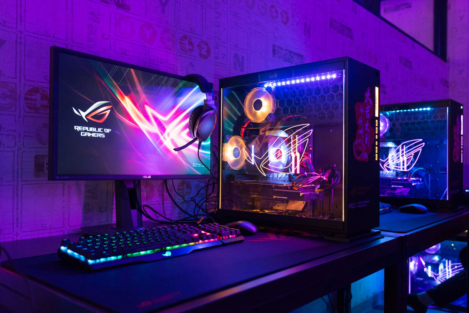 莊敬高職電競教室採用ROG玩家共和國旗下多款精銳重裝。 圖:ASUS/提供 莊敬高職電競教室採用ROG玩家共和國旗下多款精銳重裝。 圖:ASUS/提供