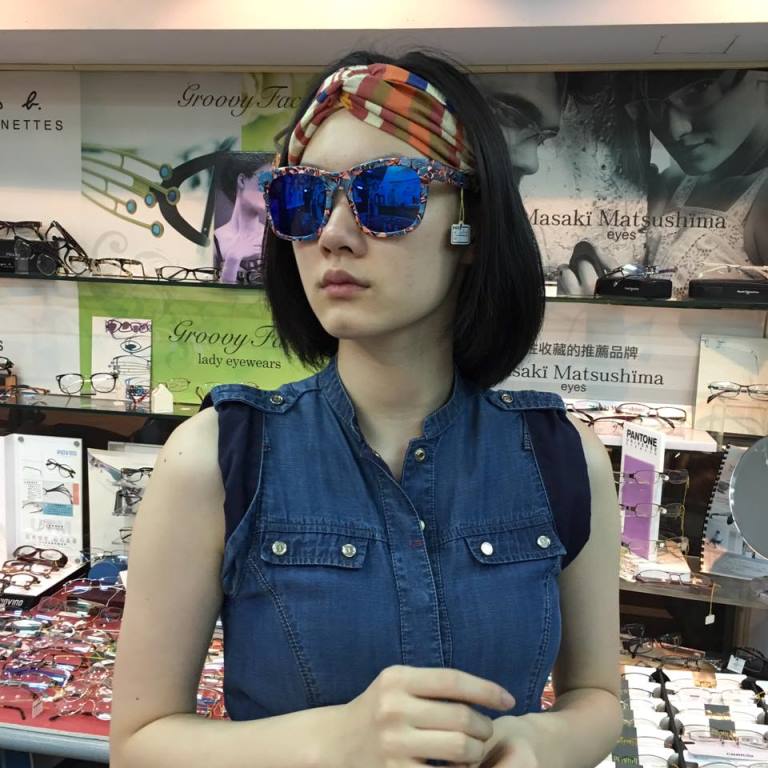 施明德女兒施笳靠自學,申請到兩所知名學校。施明德說,家裡想念政治與法律的是這個女兒。 取自施笳臉書 施明德女兒施笳靠自學,申請到兩所知名學校。施明德說,家裡想念政治與法律的是這個女兒。 取自施笳臉書