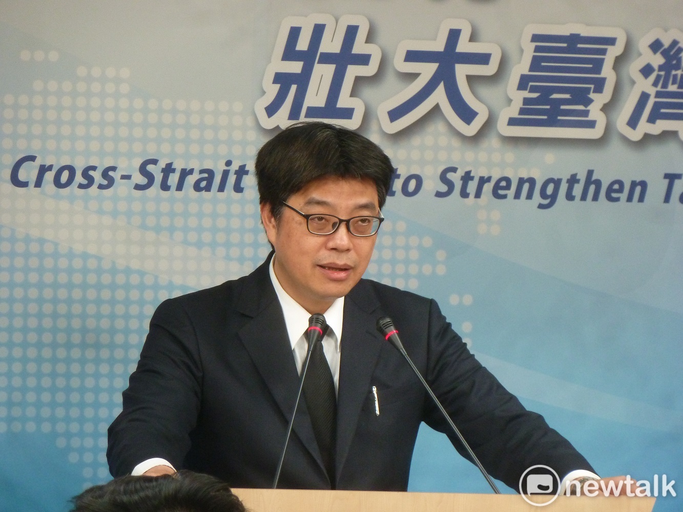 針對中國福建省廈門市推出對台60條措施,陸委會今(11)晚指出,不是單方開放即可,仍須雙方合作。圖為陸委會發言人邱垂正。 針對中國福建省廈門市推出對台60條措施,陸委會今(11)晚指出,不是單方開放即可,仍須雙方合作。圖為陸委會發言人邱垂正。