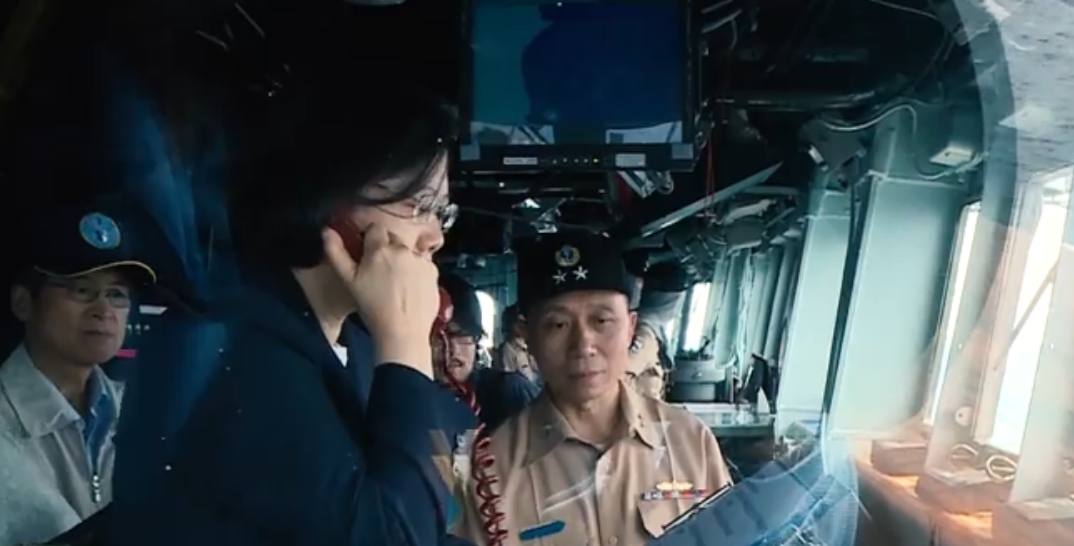海軍將此次操演定位為「戰備抽測」聯合操演,實兵但沒有實彈,展現海軍平日機動、彈性動員的戰力。 海軍將此次操演定位為「戰備抽測」聯合操演,實兵但沒有實彈,展現海軍平日機動、彈性動員的戰力。