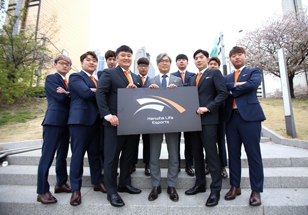 韓華人壽宣布收購ROX Tigers戰隊,並改名為Hanwha Life Esports(HLE)。 韓華人壽宣布收購ROX Tigers戰隊,並改名為Hanwha Life Esports(HLE)。