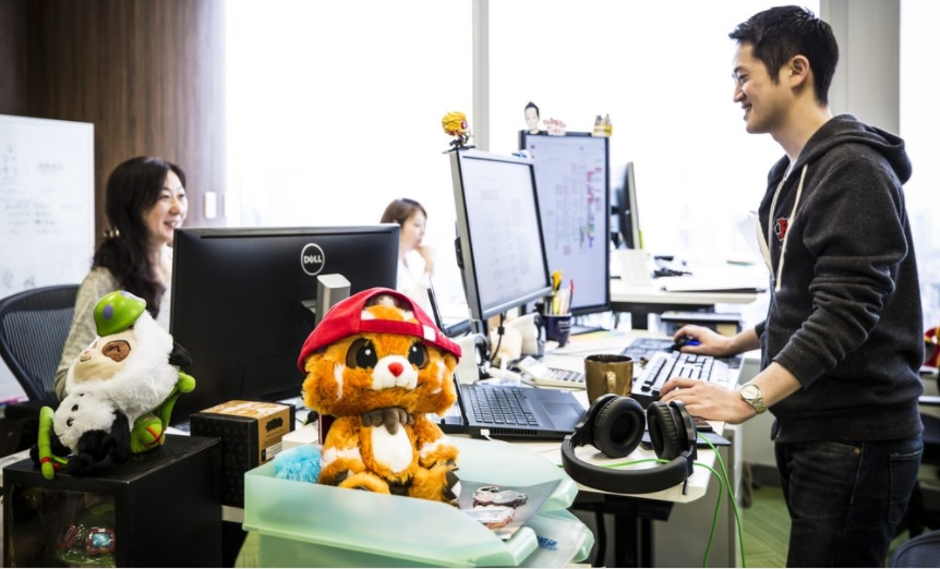 近日傳出 Riot Games 正在研發類似《絕對武力》的第一人稱射擊遊戲。 近日傳出 Riot Games 正在研發類似《絕對武力》的第一人稱射擊遊戲。