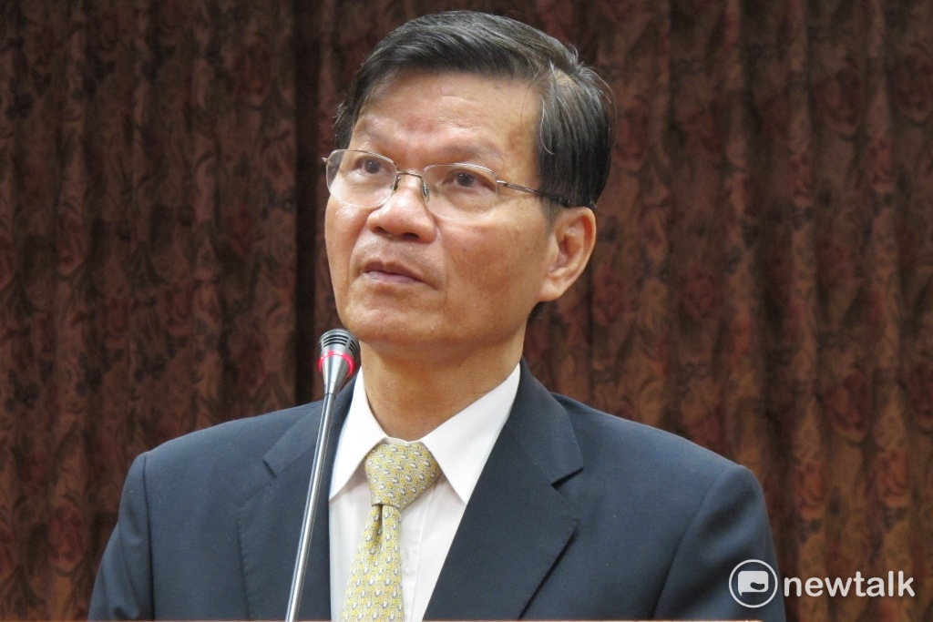張善政說,翁啟惠(如圖)案學界、業界都睜大眼睛在看。「如果翁啟惠告訴我他的實際情況屬實,那表示法界對產學合作的合理認知是相當欠缺的。如果這樣認知最後被法官認可而判翁有罪,那將會是台灣產學合作的災難」。 圖:新頭殼資料照片 張善政說,翁啟惠(如圖)案學界、業界都睜大眼睛在看。「如果翁啟惠告訴我他的實際情況屬實,那表示法界對產學合作的合理認知是相當欠缺的。如果這樣認知最後被法官認可而判翁有罪,那將會是台灣產學合作的災難」。 圖:新頭殼資料照片