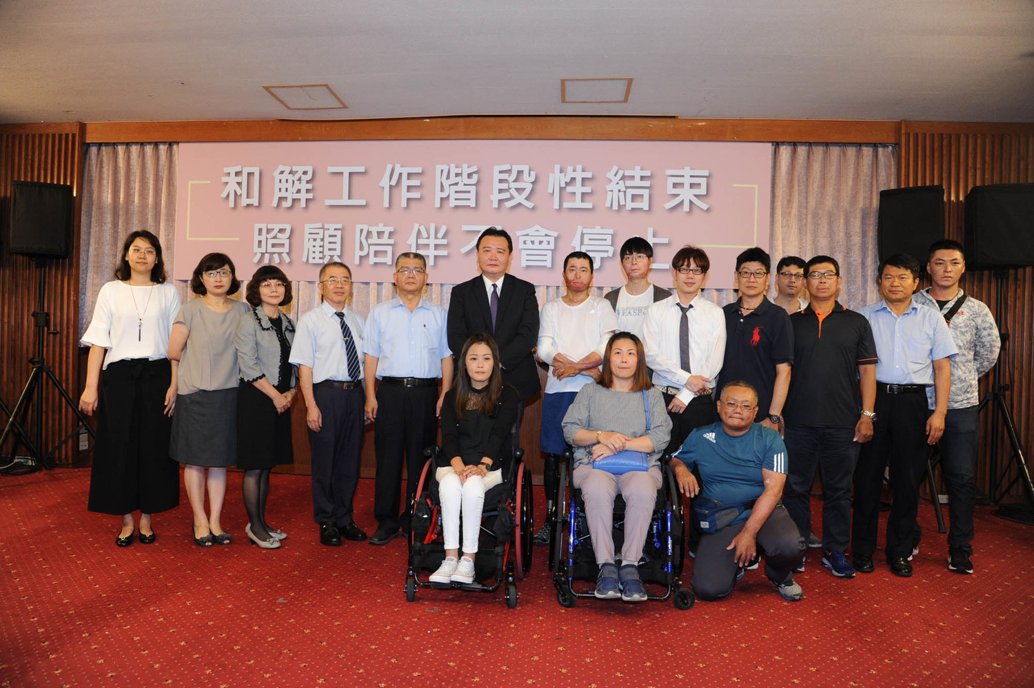高雄市代理市長許立明。 高雄市代理市長許立明。
