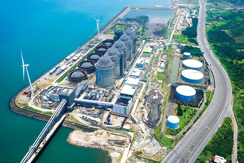 林口電廠排放管道(煙囪)的重金屬含量檢測結果,部分管道汞排放量超過美國標準近2倍。 林口電廠排放管道(煙囪)的重金屬含量檢測結果,部分管道汞排放量超過美國標準近2倍。