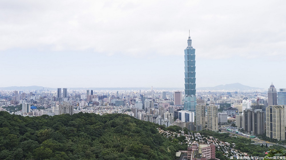 你有多久沒跟媽咪出門散散步、親近大自然了呢?偶爾遠離一下城市的紛擾,在森林裡吸收芬多精,帶著媽咪健行還能在幽靜環境中感受一下好好森呼吸的暢快! 你有多久沒跟媽咪出門散散步、親近大自然了呢?偶爾遠離一下城市的紛擾,在森林裡吸收芬多精,帶著媽咪健行還能在幽靜環境中感受一下好好森呼吸的暢快!